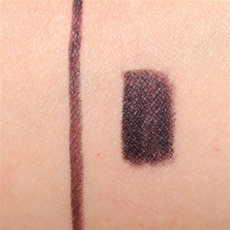 Burberry Pale Grape No. 04 Effortless Kohl Eyeliner Review